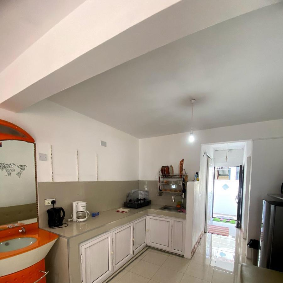 Sea Front 2 Bedrooms Apartment Flic en Flac Luaran gambar